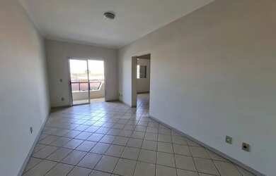 Imagem: O apartamento possui 2 Dormitórios, 2 Banheiros, 70m² de Área