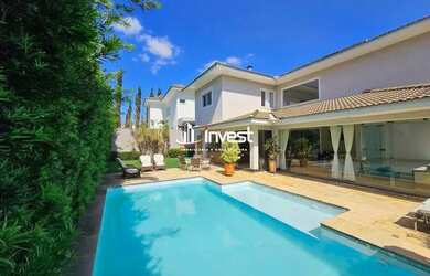 Imagem: A casa em condomínio possui 4 Dormitórios, 5 Banheiros, 5