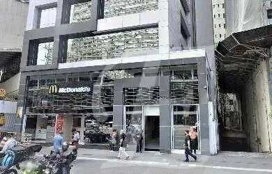 Imagem: O depósito possui 4 Vagas na garagem, 508m² de Área e está