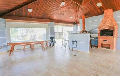 Imagem: A casa em condomínio possui 3 Dormitórios, 2 Banheiros, 4