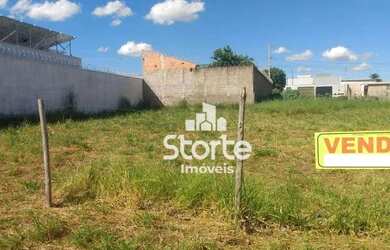 Imagem: O terreno possui 250m² de Área e está localizado em Laranjeiras