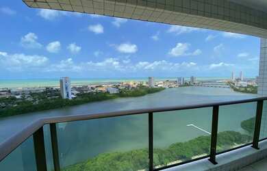 Imagem: O apartamento possui 4 Dormitórios, 5 Banheiros, 3 Vagas na