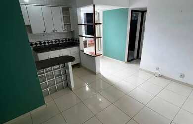 Imagem: O apartamento possui 1 Dormitório, 1 Banheiro, 1 Vaga na garagem