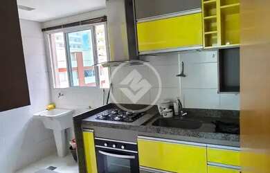 Imagem: O apartamento possui 2 Dormitórios, 1 Banheiro, 2 Vagas na