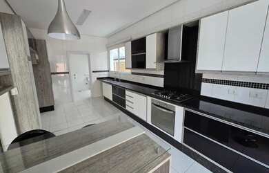 Imagem 13: Linda casa para locação no Residencial 3 em Alphaville Santana de Parnaiba...