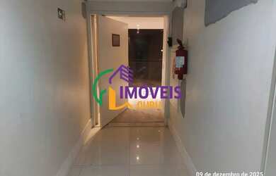 Imagem: O depósito possui 5 Vagas na garagem e 257m² de Área e está