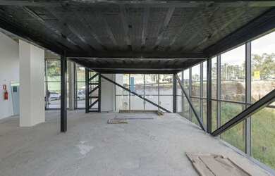 Imagem: O depósito possui 153m² de Área e está localizado em Vale