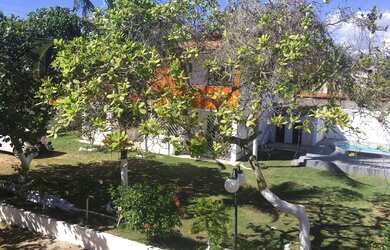 Imagem: A casa em condomínio possui 4 Dormitórios, 3 Banheiros, 1