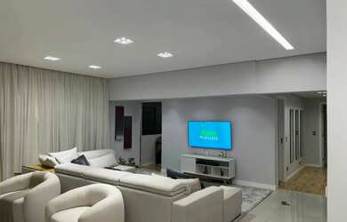 Imagem: O apartamento possui 4 Dormitórios, 4 Banheiros, 2 Vagas na