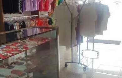 Imagem 15: OPORTUNIDADE PASSO PONTO Loja de roupas montada no centro de Mateus Leme,...