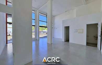 Imagem 6: ACRC Imóveis - LJ00483 - Loja para Locação no Bairro Água Verde em...