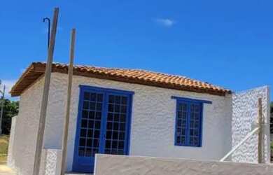 Imagem: A casa possui 2 Dormitórios, 1 Banheiro, 1 Vaga na garagem