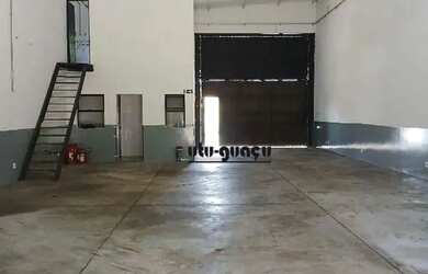 Imagem: O depósito possui 200m² de Área e está localizado em Jardim