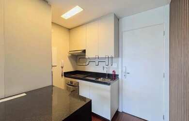 Imagem: O apartamento possui 1 Dormitório, 1 Banheiro, 1 Vaga na garagem