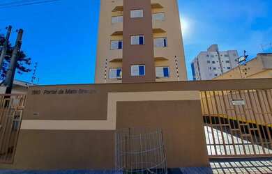 Imagem: Apartamento com 3 quartos para alugar por R$ 1400.00, 90.00