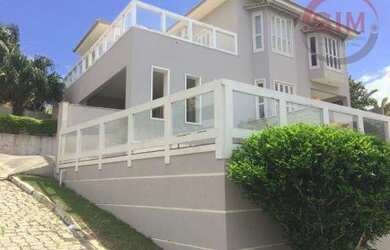 Imagem: A casa possui 5 Dormitórios, 1 Banheiro, 1 Vaga na garagem