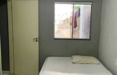 Imagem: A casa possui 3 Dormitórios, 2 Banheiros, 1 Vaga na garagem