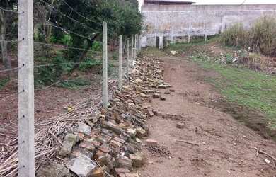 Imagem: O terreno possui 1.290m² de Área e está localizado em Centro