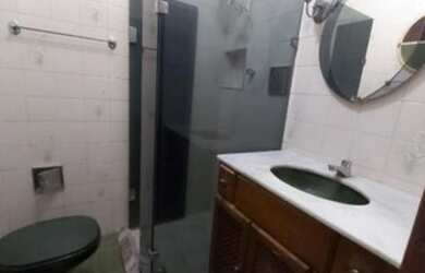 Imagem: A casa possui 2 Dormitórios, 2 Banheiros, 1 Vaga na garagem