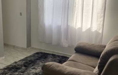 Imagem: O apartamento possui 3 Dormitórios, 1 Banheiro, 1 Vaga na garagem