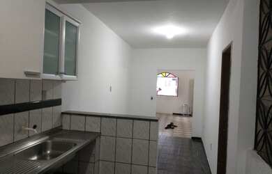 Imagem 12: Aluga-se uma casa. Varanda, 1 Banheiroe2 Dormitórios