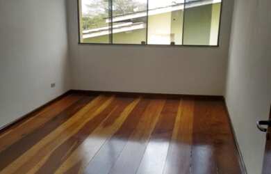 Imagem 13: CASA A VENDA EM ARUJÁ. Piscina, Churrasqueira, VarandaeGuarda roupa