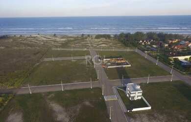 Imagem: O terreno possui 391m² de Área e está localizado em Arroio