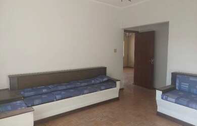 Imagem: O depósito possui 4 Vagas na garagem, 276m² de Área e está