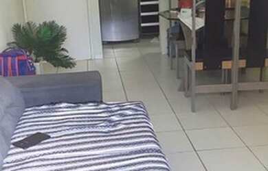 Imagem: O apartamento possui 2 Dormitórios, 1 Banheiro, 1 Vaga na garagem