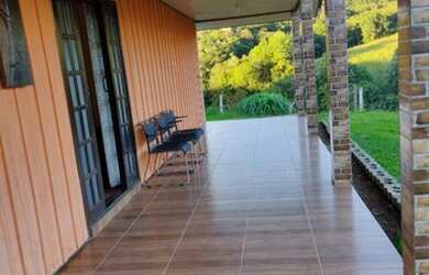 Imagem: A chácara possui 25.000m² de Área e está localizado em