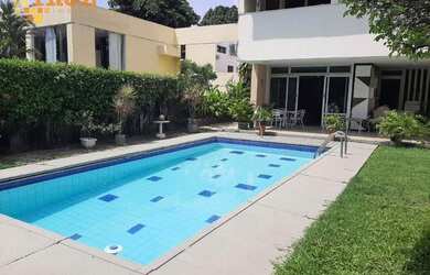 Imagem 2: Contato Fone/WhatsApp Lindo casarão com piscina, na Tamarineira ligue