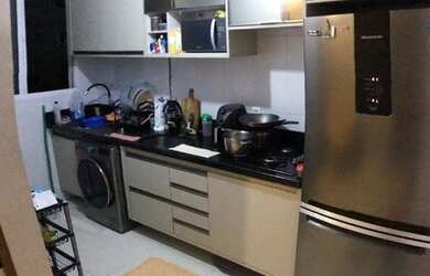 Imagem: O apartamento possui 2 Dormitórios, 1 Banheiro, 1 Vaga na garagem