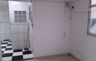 Imagem: A casa possui 1 Dormitório, 1 Banheiro, 32m² de Área e está