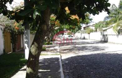 Imagem: A casa possui 3 Dormitórios, 2 Banheiros, 4 Vagas na garagem