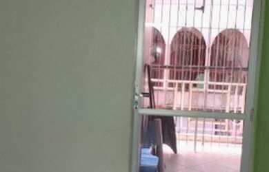 Imagem: O apartamento possui 3 Dormitórios, 2 Banheiros, 80m² de Área