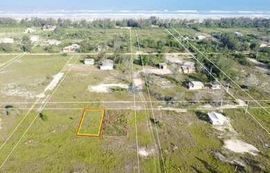 Imagem: O terreno está localizado em Balneário Gaivota, SC à venda