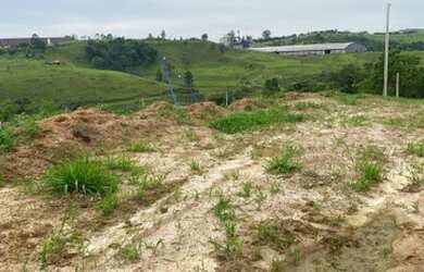 Imagem: O terreno possui 1.000m² de Área e está localizado em Parque