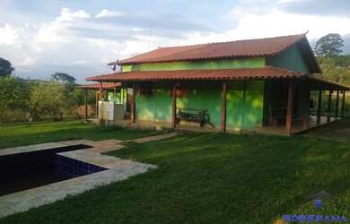 Imagem: A chácara possui 12.000m² de Área e está localizado em