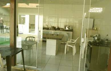 Imagem 2: Vendo casa,na meia praia. Piscina, Churrasqueira, 300m² de Áreae2 Vagas...