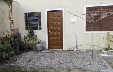 Imagem: A kitnet possui 1 Dormitório, 1 Banheiro, 1 Vaga na garagem