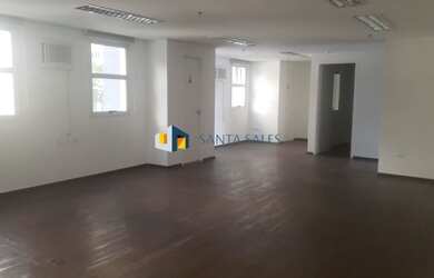 Imagem: O depósito possui 2 Vagas na garagem, 75-0m² de Área e está