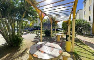 Imagem: O apartamento possui 2 Dormitórios, 1 Banheiro, 1 Vaga na garagem