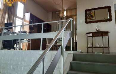 Imagem 13: Contato Fone/WhatsApp Lindo casarão com piscina, na Tamarineira ligue