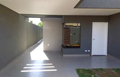 Imagem: A casa possui 3 Dormitórios, 2 Banheiros, 107m² de Área e