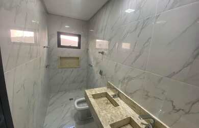 Imagem 14: Belíssima casa no Portal do Sol Green -4 suítes plenas -Valor R$ 2.050.000,00