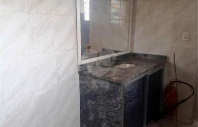 Imagem 15: Casa em Brás de Pina. Varanda, 262m² de Área, 1 Vaga na garageme1 Dormitório