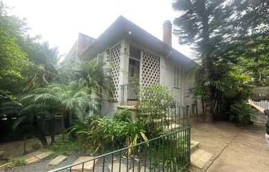 Imagem: A casa para alugar possui 3 Dormitórios, 2 Banheiros, 2 Vagas