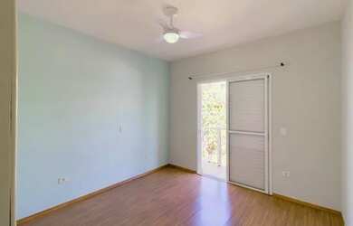 Imagem: A casa em condomínio possui 3 Dormitórios, 3 Banheiros, 2