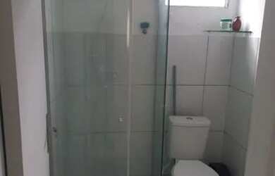 Imagem: O apartamento possui 2 Dormitórios, 1 Banheiro, 2 Vagas na