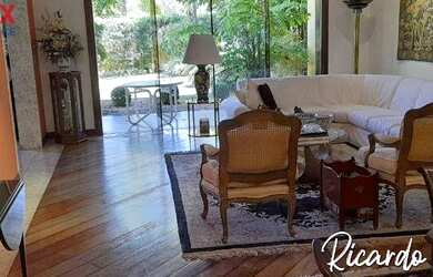 Imagem: A casa em condomínio possui 4 Dormitórios, 1 Banheiro e 838m²